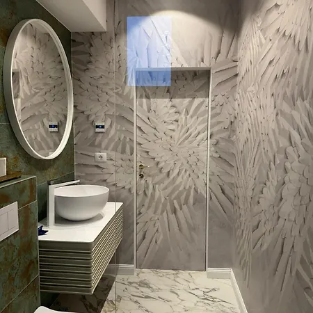 Luxury By Ellys Mamaia